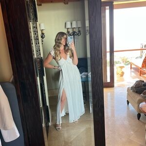 Elegant White Maxi Dress